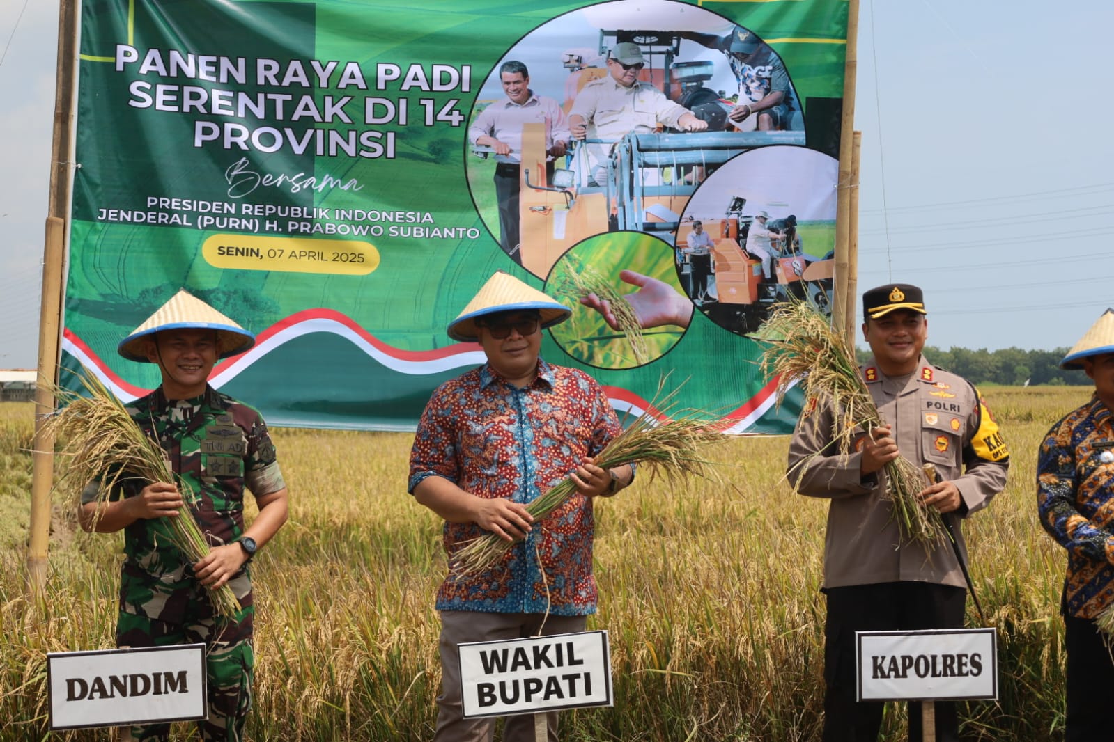 Kapolres Rembang Bersama Forkopimda Menghadiri Panen Raya Serentak