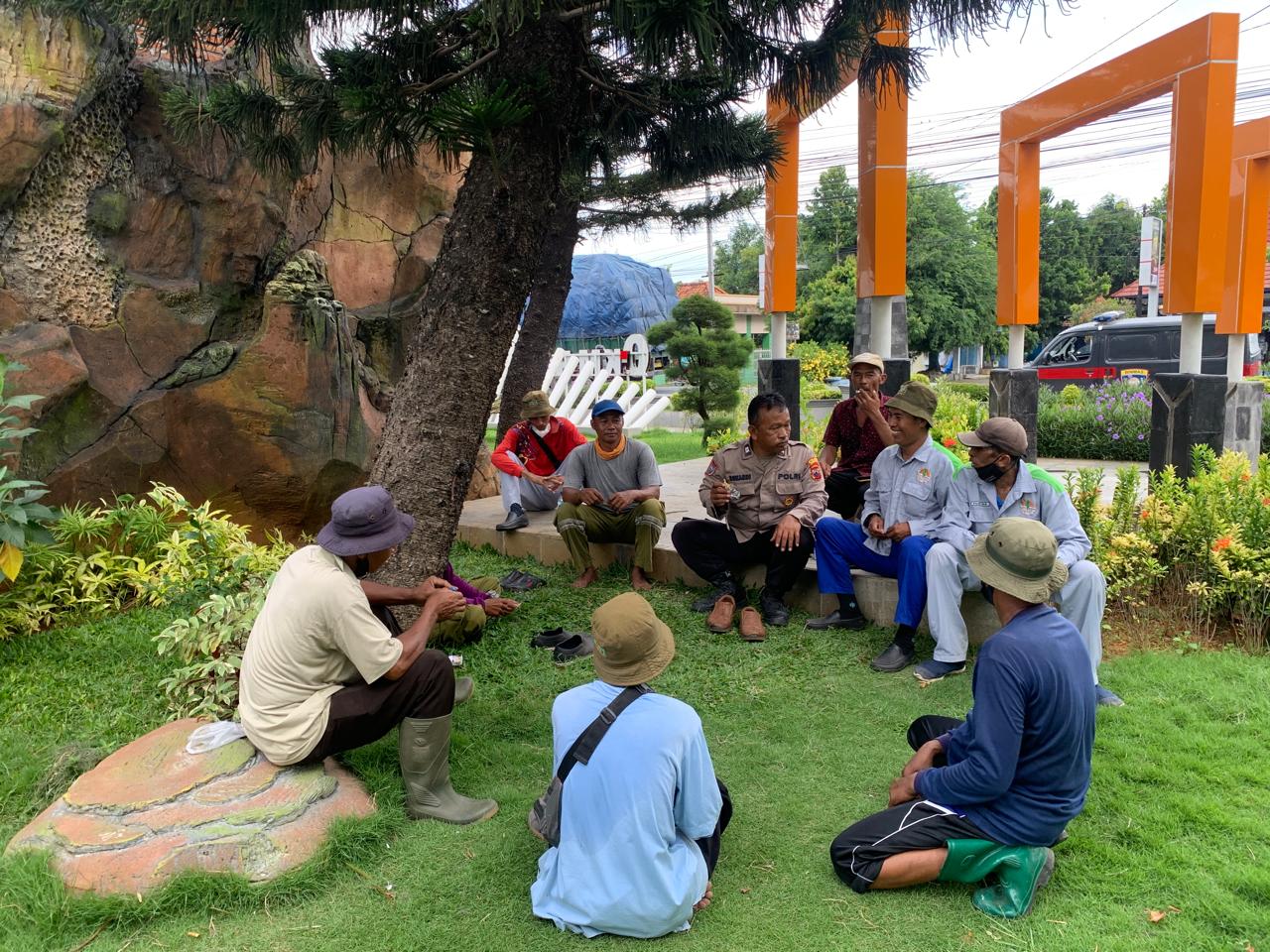 Turun Langsung Gelar Binluh, Satgas Binmas Polres Rembang Tekan Aksi Premanisme