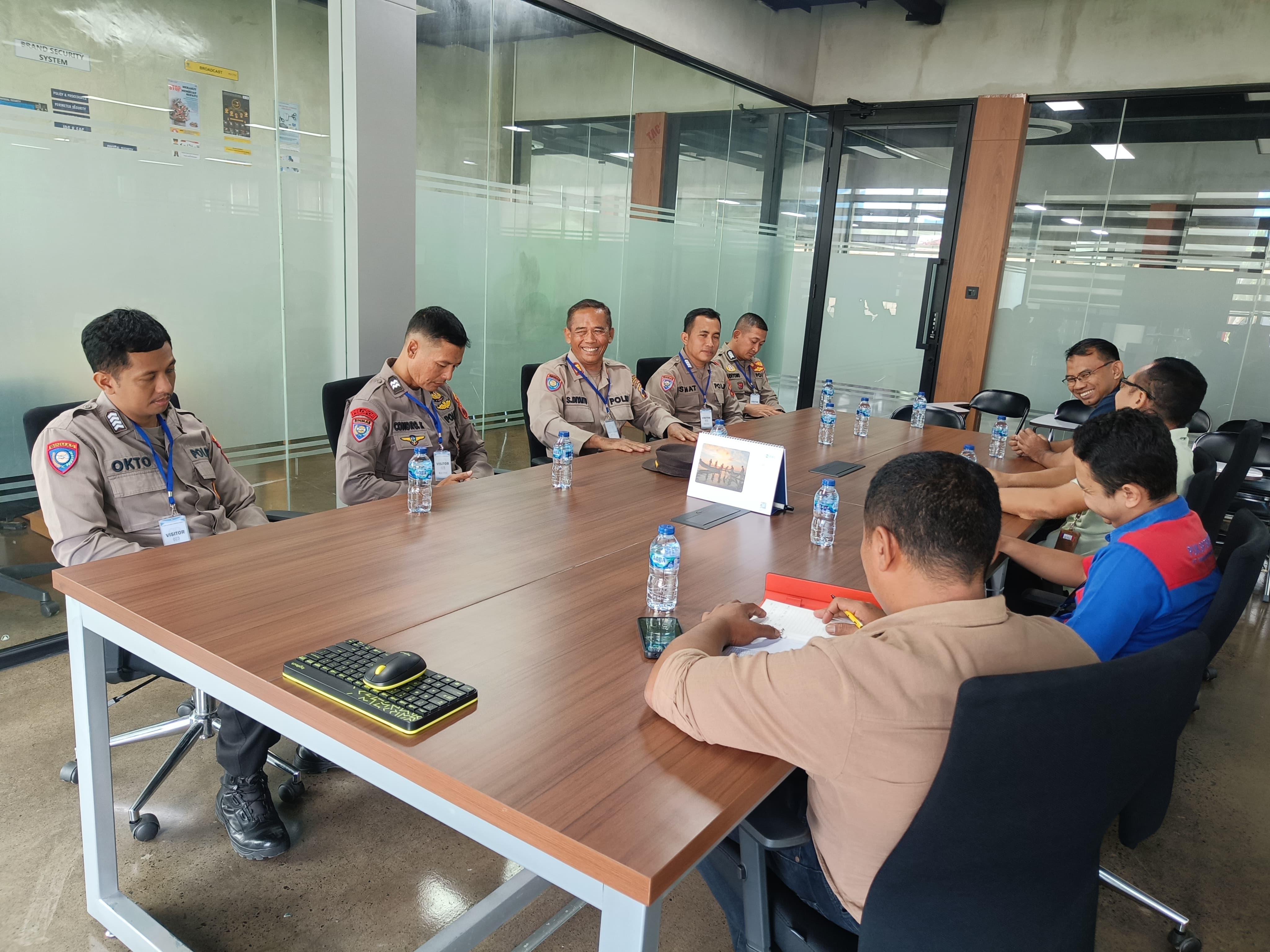 Bergerak Aktif Cegah Premanisme, Satgas Preemtif Sat Binmas Polres Rembang Sambang Ke PT Parkland World Indonesia
