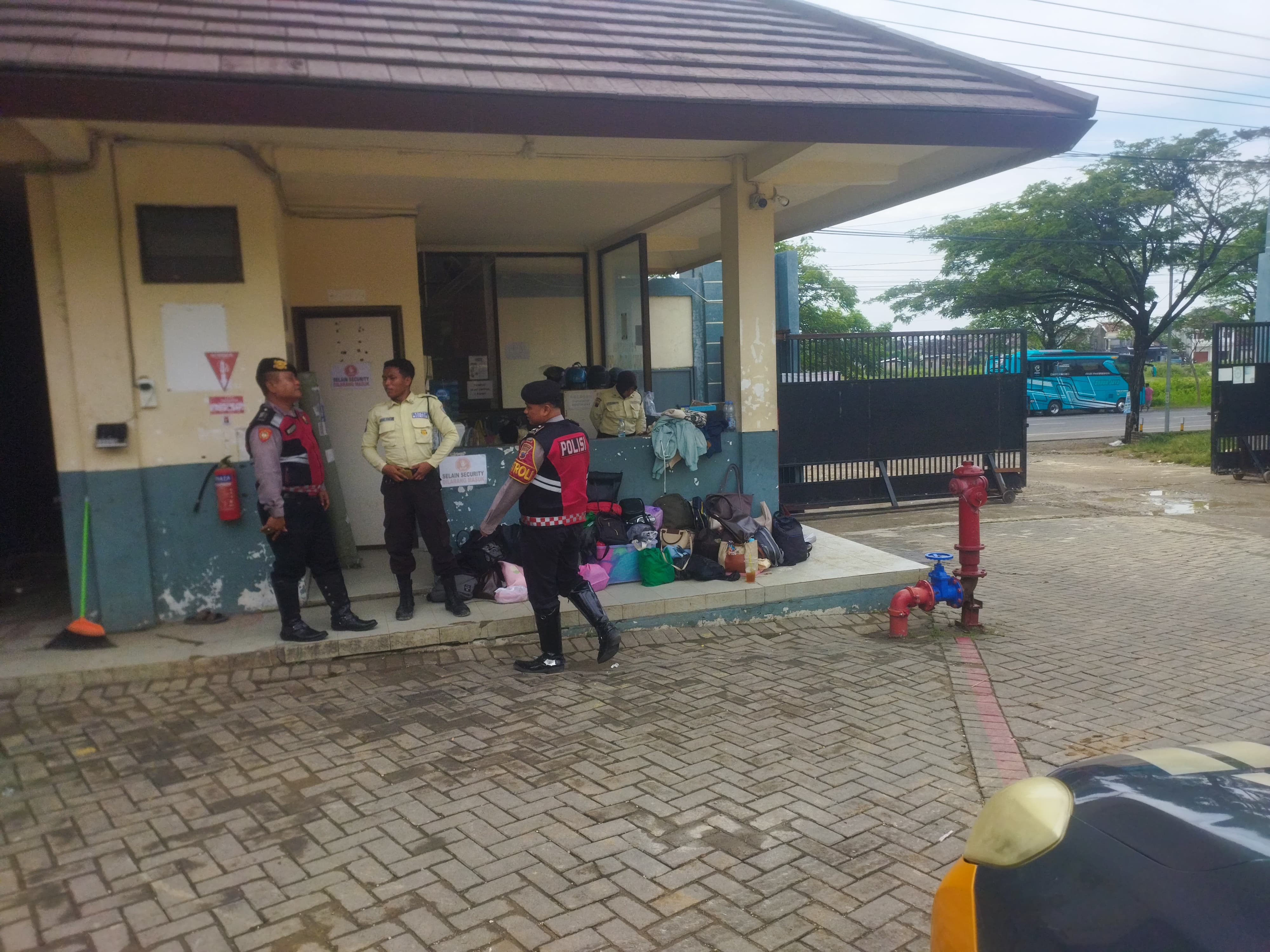 Tingkatkan Kewaspadaan Aksi Premanisme, Satgas Samapta Polres Rembang Rutin Patroli Ke Perusaahan
