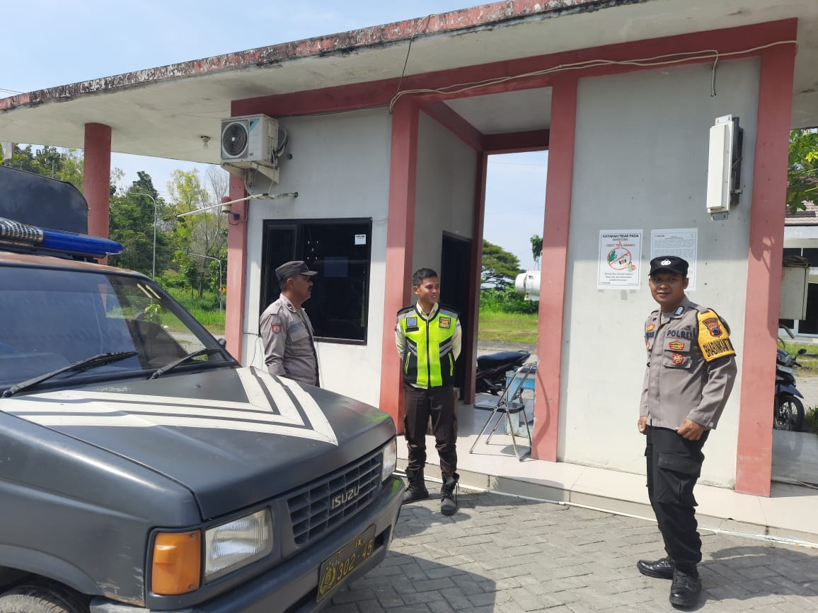 Sambangi Security Pabrik, Jajaran Polsek Sulang Edukasi Cara Respon Cepat Pelaporan Kejahatan