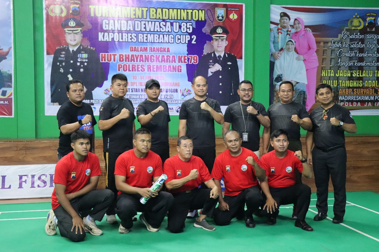 Semarak HUT Bhayangkara ke 79, Polres Rembang Gelar Turnamen Bulutangkis Ganda U-85 Bertajuk Kapolres Rembang Cup II
