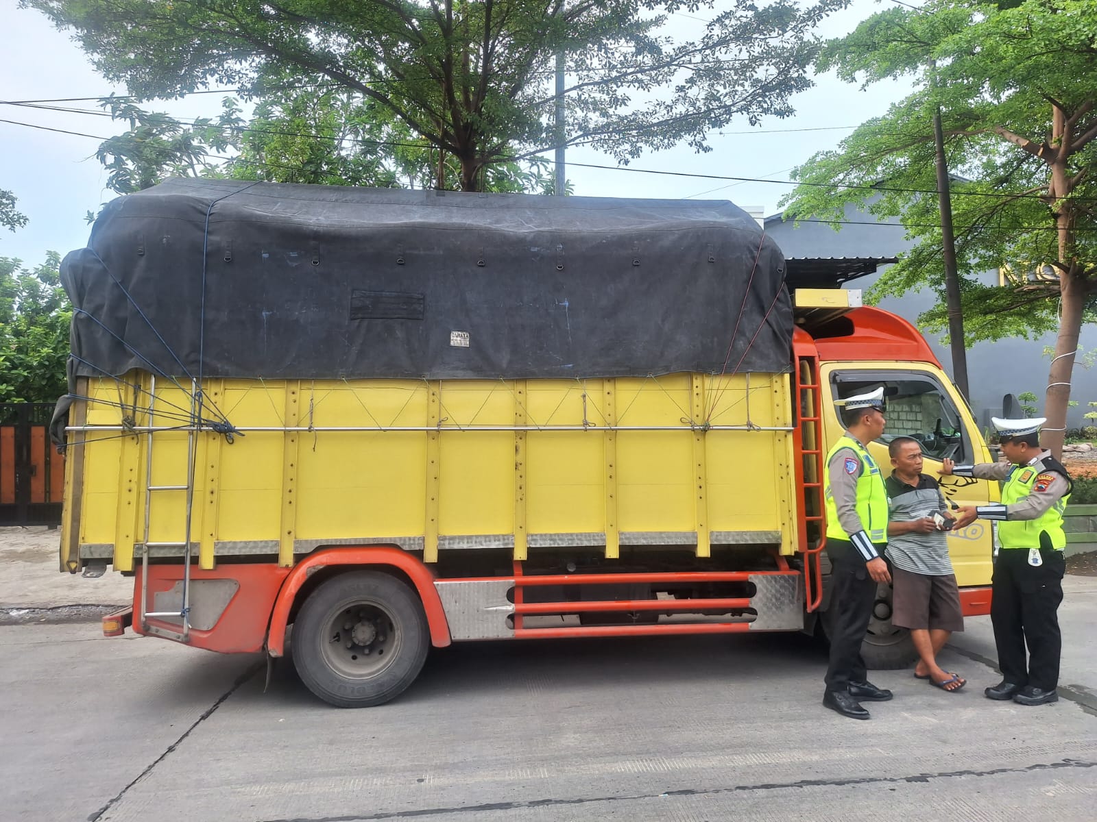 Satlantas Polres Rembang Gencar Sosialisasikan Penanganan Truk ODOL