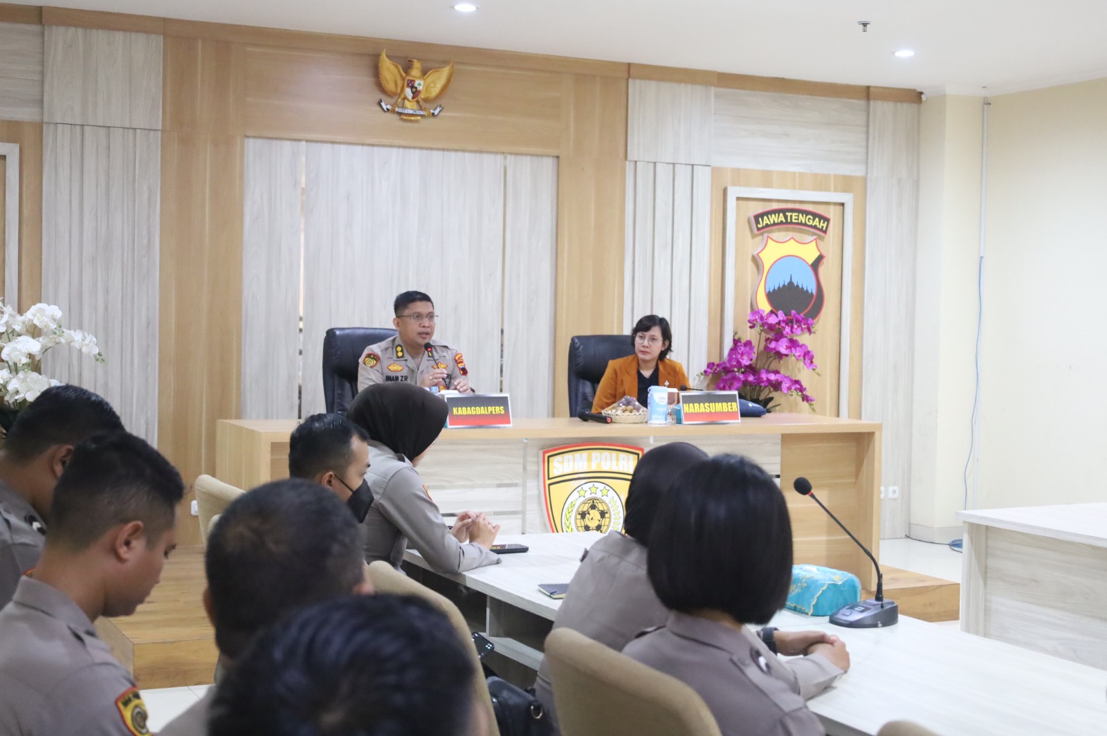 Kolaborasikan Upaya Humanis dan Teknologi, Polda Jateng Latih Anggota Ceritakan Tugas Sehari-Hari Secara Humanis Menggunakan AI