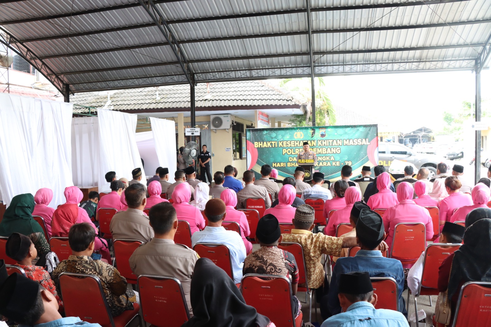 Bhakti Kesehatan Khitan Massal Polres Rembang, Dalam Rangka Peringatan HUT Bhayangkara 79 Tahun 2025
