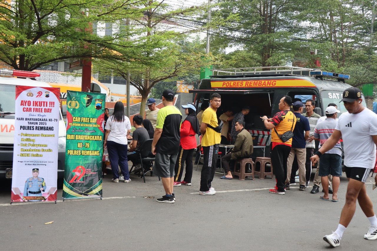 Polres Rembang Gelar Pelayanan Publik di Car Free Day Dalam Rangka HUT Bhayangkara KE-79