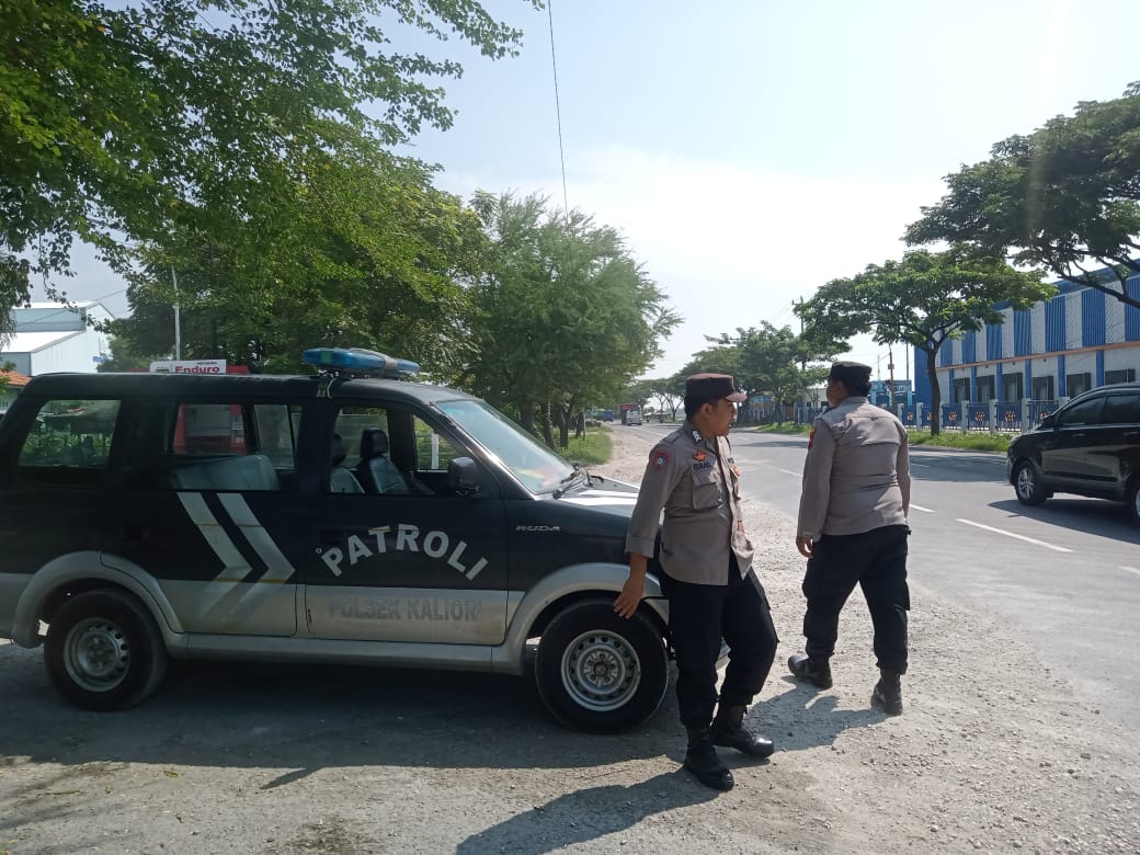 Blue Light Patrol Siang Hari, Personil Polsek Kaliori Antisipasi Kerawanan Kamtibmas