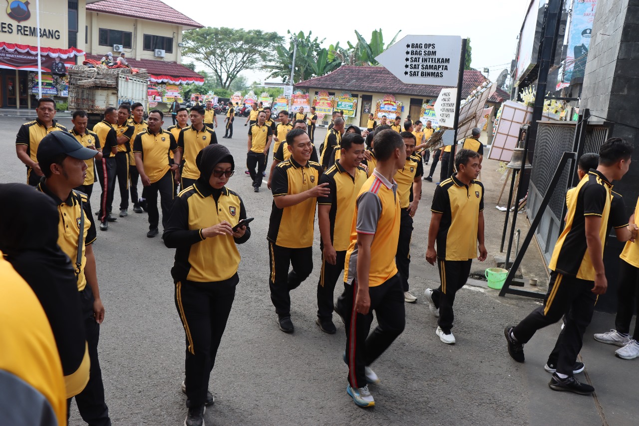 Olahraga Rutin, Polres Rembang Ingin Personil Miliki Fisik Prima