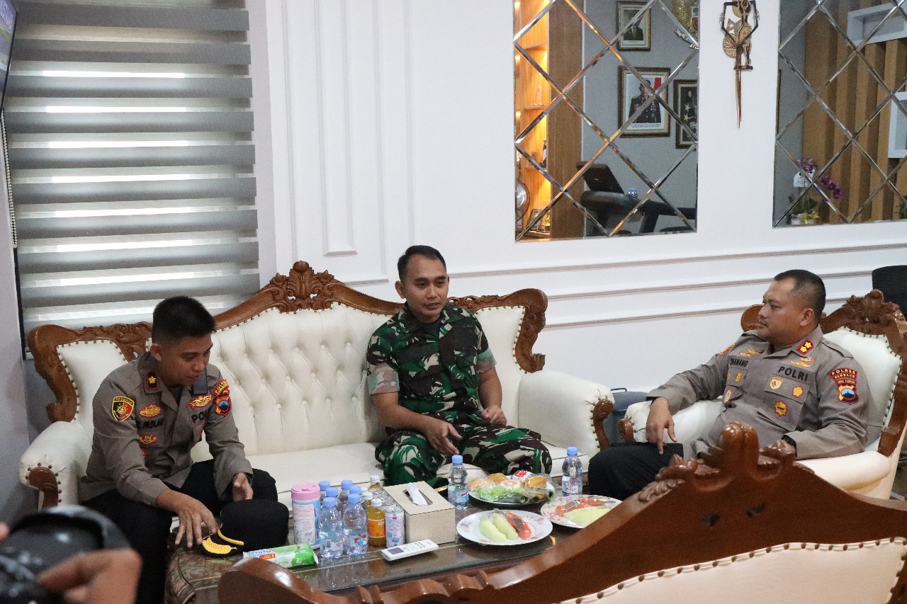 Pejabat Dandim 0720/Rembang yang Baru Lakukan Silaturahmi ke Mapolres Rembang