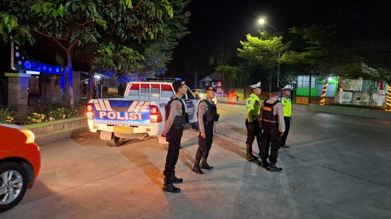 Patroli Gabungan Regu Siaga Polres Rembang Gelar Patroli Malam Antisipasi Kejahatan dan Jaga Kamtibmas