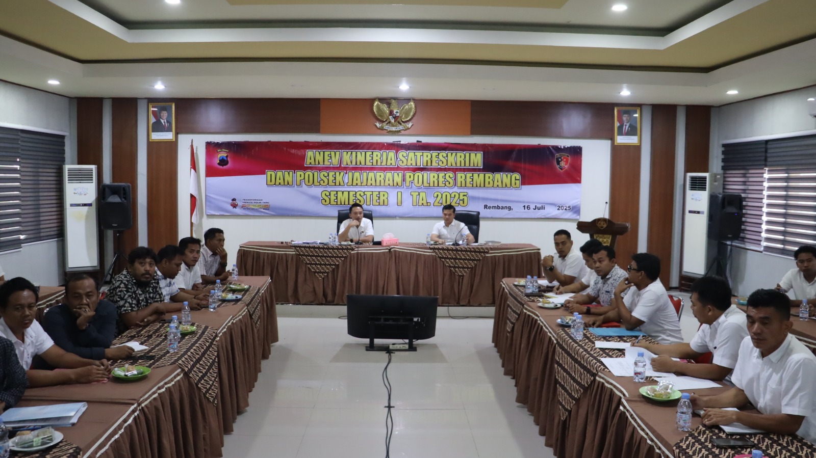 Sat Reskrim dan Polsek Jajaran Polres Rembang Gelar Anev Kinerja Semester I TA. 2025